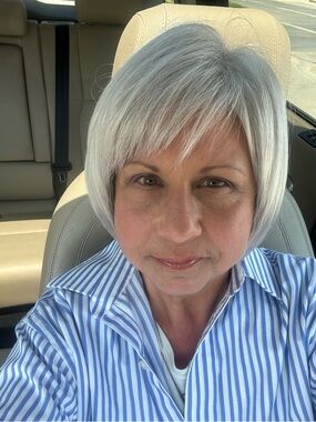 Gabor Sugared Silver Short Layered Bob Wig